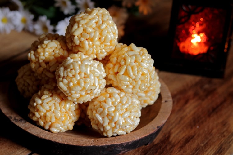 Murmura Laddu Recipe with Detailed Video & Step-by-Step Photos