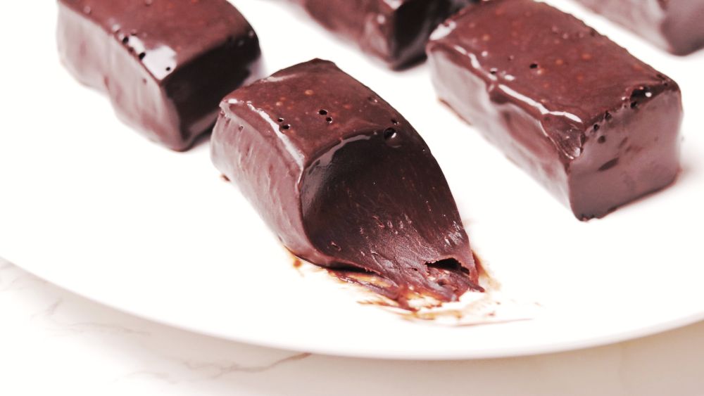 2-Ingredient Chocolate Fudge in 10 Minutes